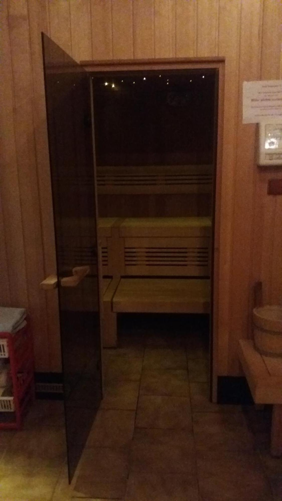 Hotel Khail Maria Lanzendorf Εξωτερικό φωτογραφία
