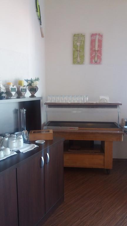 Hotel Khail Maria Lanzendorf Εξωτερικό φωτογραφία